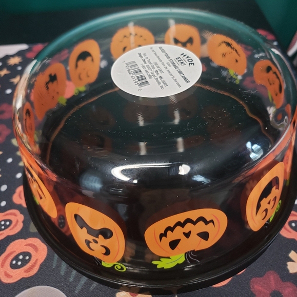 Hyde and Eek glass Tupperware and lid Halloween Lumpkin pyrex 7 cup - Picture 3 of 4